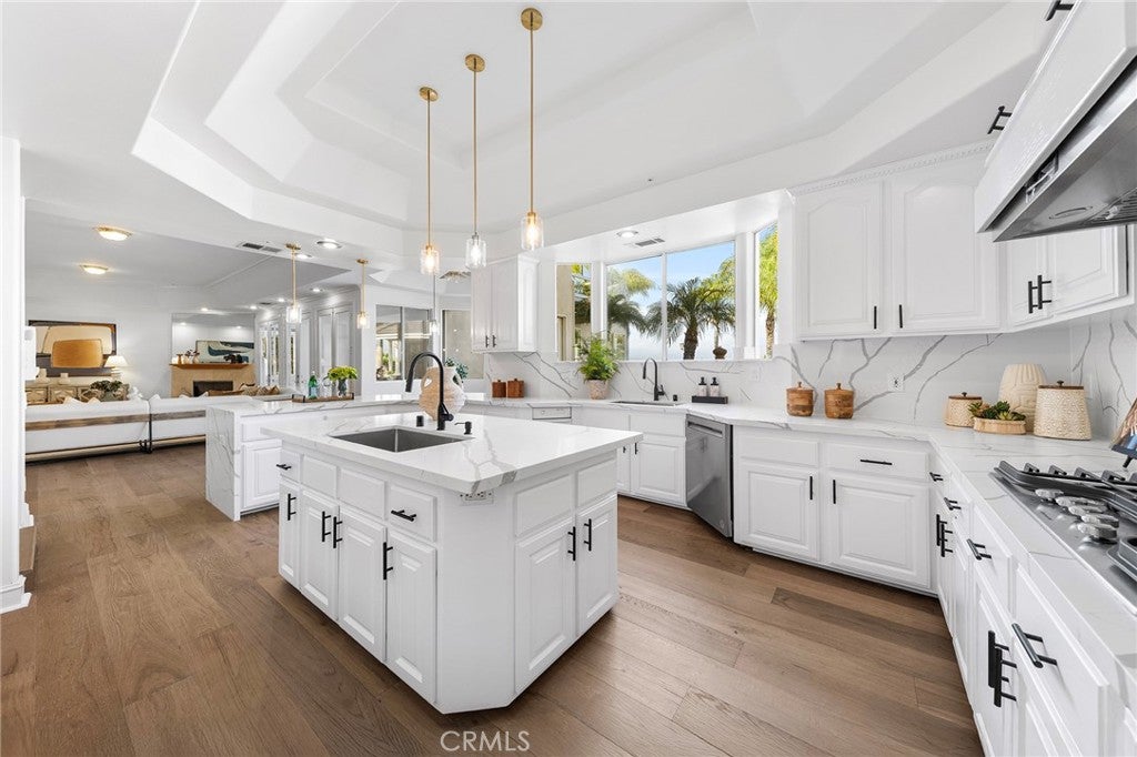 Chino Hills, California, 91709, United States, 5 Bedrooms Bedrooms, ,6 BathroomsBathrooms,Residential,Active,1986872