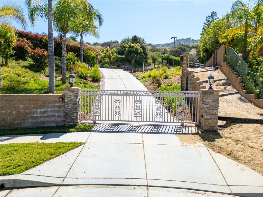 Yucaipa, California, 92399, United States, 4 Bedrooms Bedrooms, ,6 BathroomsBathrooms,Residential,Active,1858722