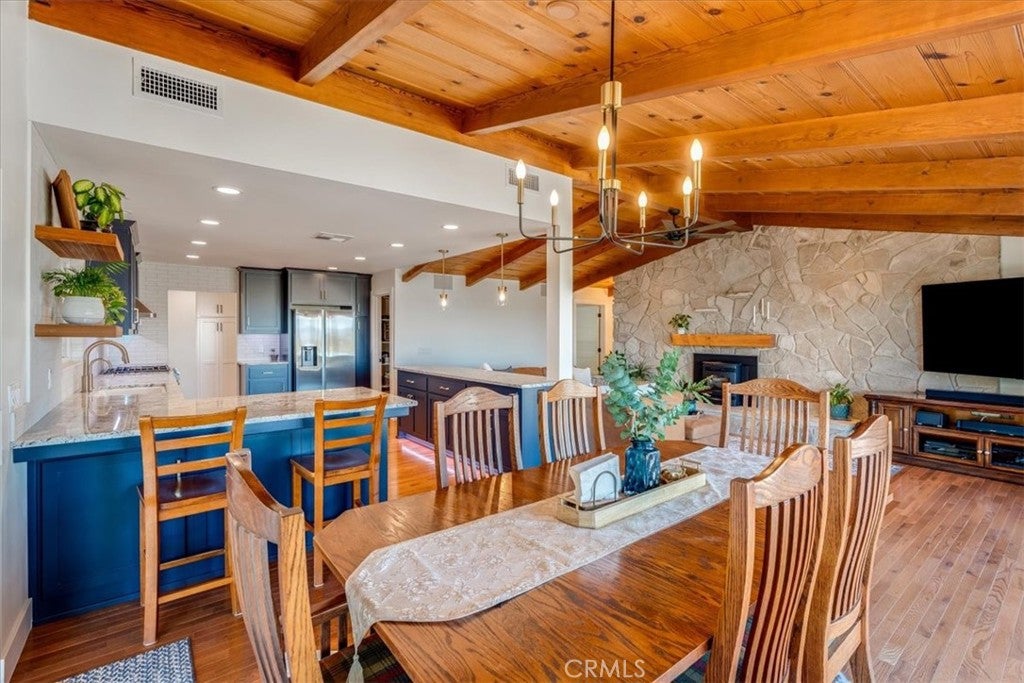 Paso Robles, California, 93446, United States, 3 Bedrooms Bedrooms, ,3 BathroomsBathrooms,Residential,Active,1990043