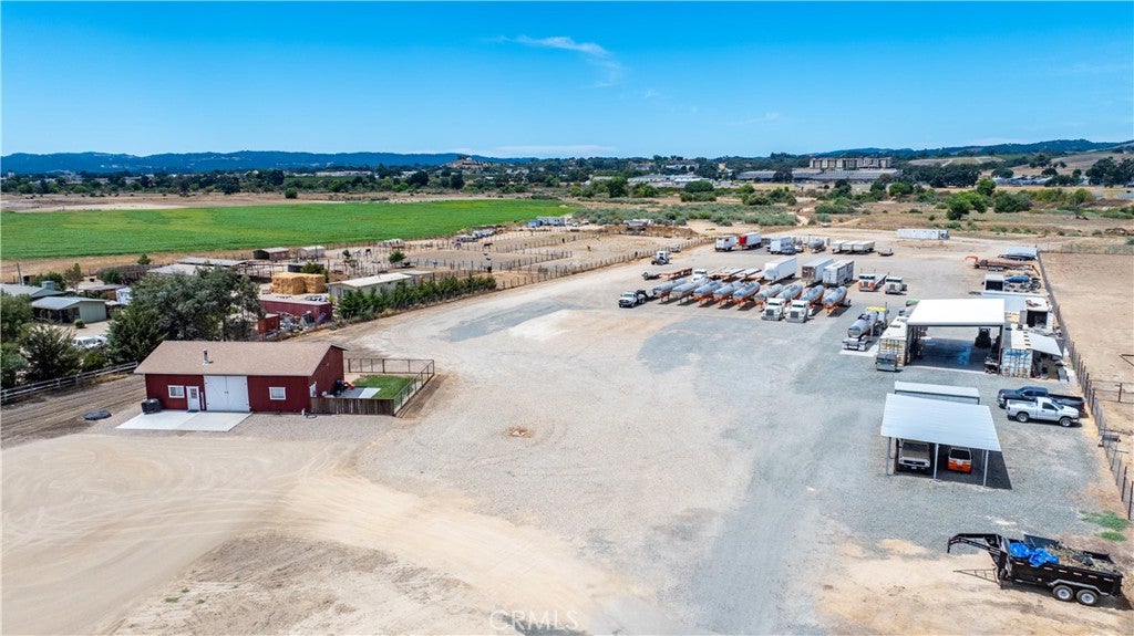 Paso Robles, California, 93446, United States, 7 Bedrooms Bedrooms, ,4 BathroomsBathrooms,Residential,Active,1904141