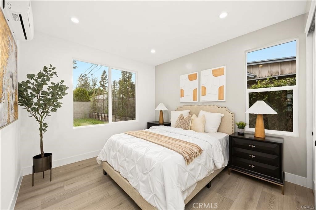 Pasadena, California, 91107, United States, 5 Bedrooms Bedrooms, ,6 BathroomsBathrooms,Residential,Active,1960137