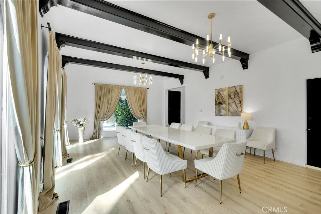 Glendale, California, 91206, United States, 4 Bedrooms Bedrooms, ,3 BathroomsBathrooms,Residential,Active,1963262