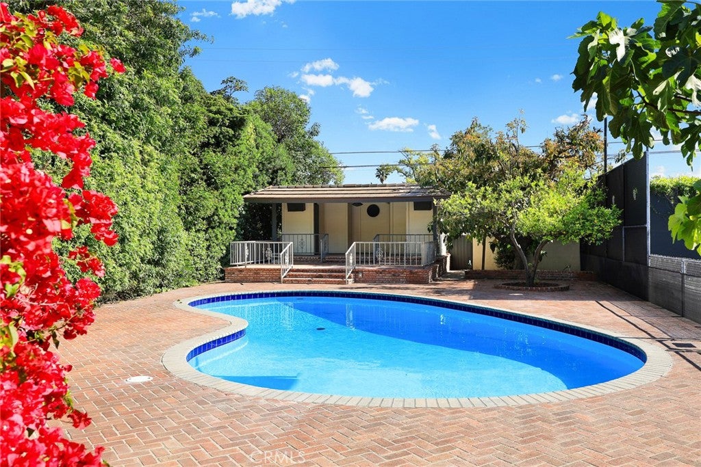 Arcadia, California, 91006, United States, 3 Bedrooms Bedrooms, ,3 BathroomsBathrooms,Residential,Active,1953414