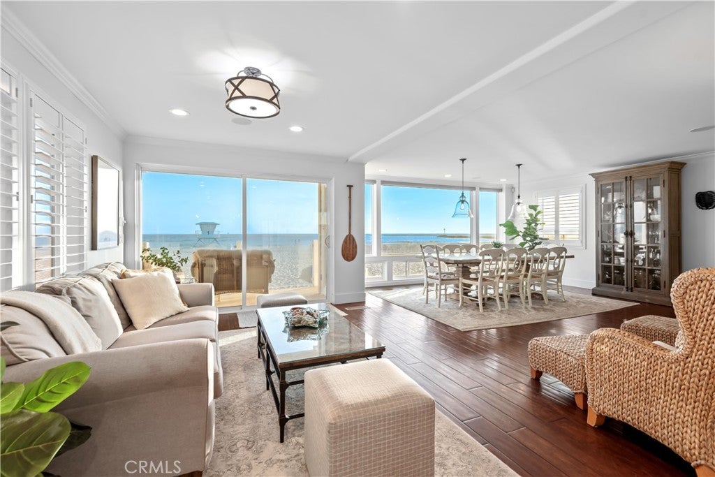 Oxnard, California, 93035, United States, ,4 BathroomsBathrooms,Residential,Active,1839447