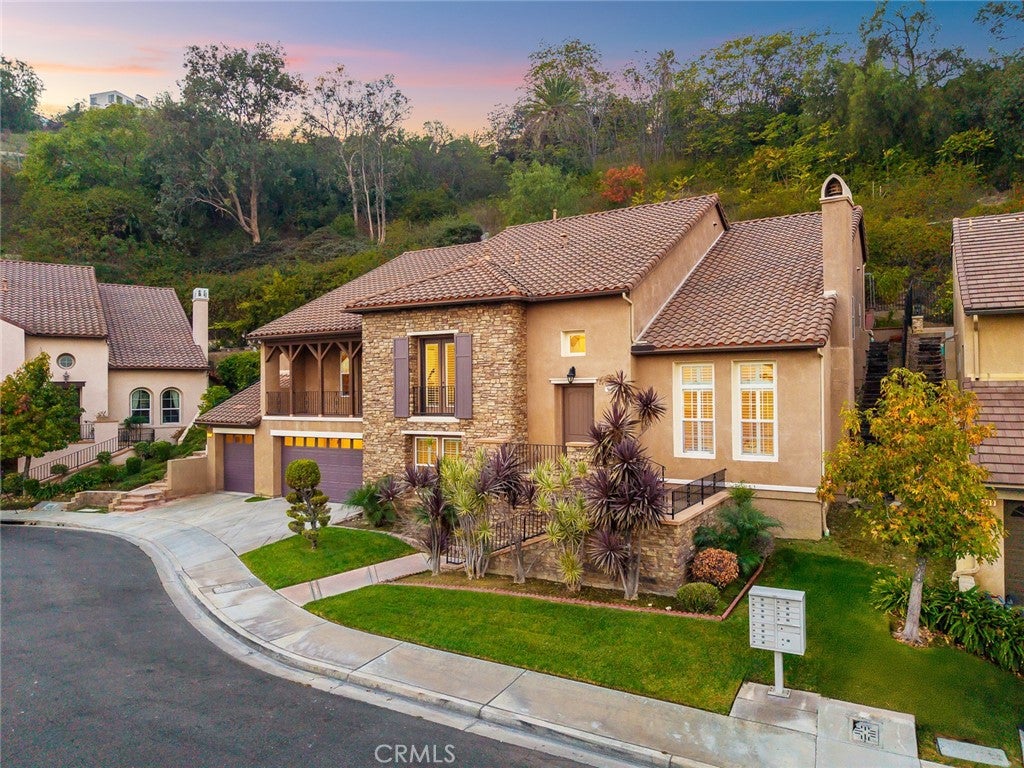 Monterey Park, California, 91754, United States, 5 Bedrooms Bedrooms, ,5 BathroomsBathrooms,Residential,Active,1988440