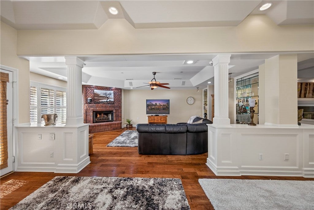 Redlands, California, 92373, United States, 4 Bedrooms Bedrooms, ,4 BathroomsBathrooms,Residential,Active,2022325