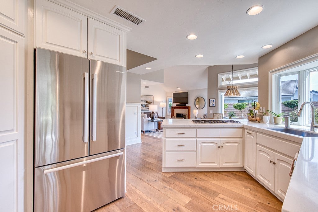 Trabuco Canyon, California, 92679, United States, 4 Bedrooms Bedrooms, ,4 BathroomsBathrooms,Residential,Active,1922516