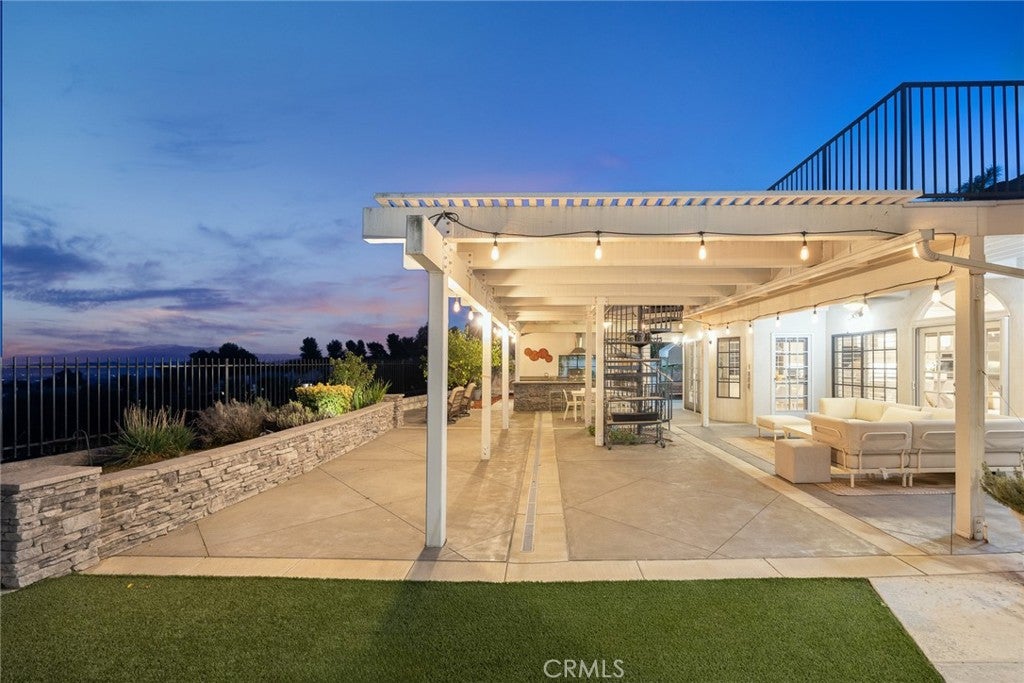 Chino Hills, California, 91709, United States, 4 Bedrooms Bedrooms, ,6 BathroomsBathrooms,Residential,Active,1992246