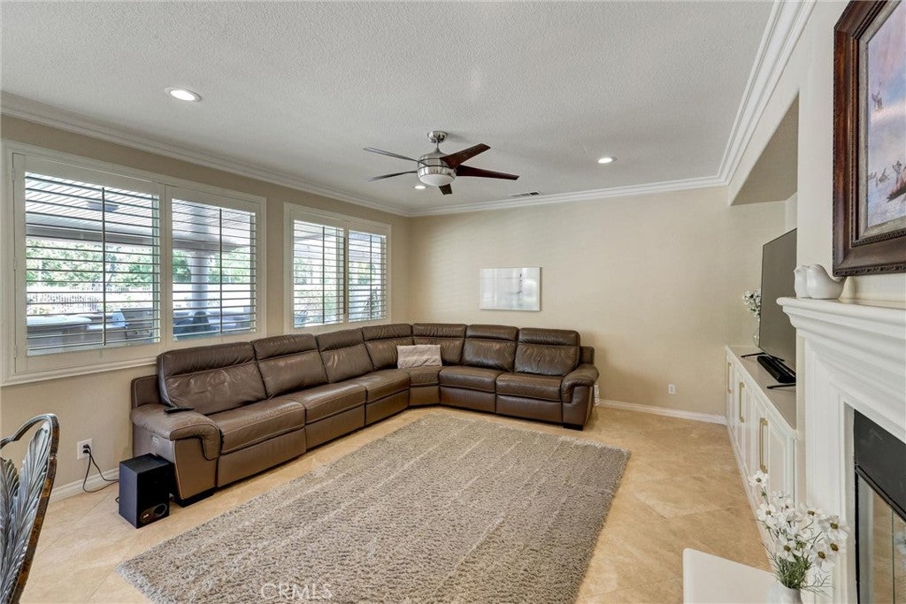 Murrieta, California, 92562, United States, 6 Bedrooms Bedrooms, ,5 BathroomsBathrooms,Residential,Active,1999183