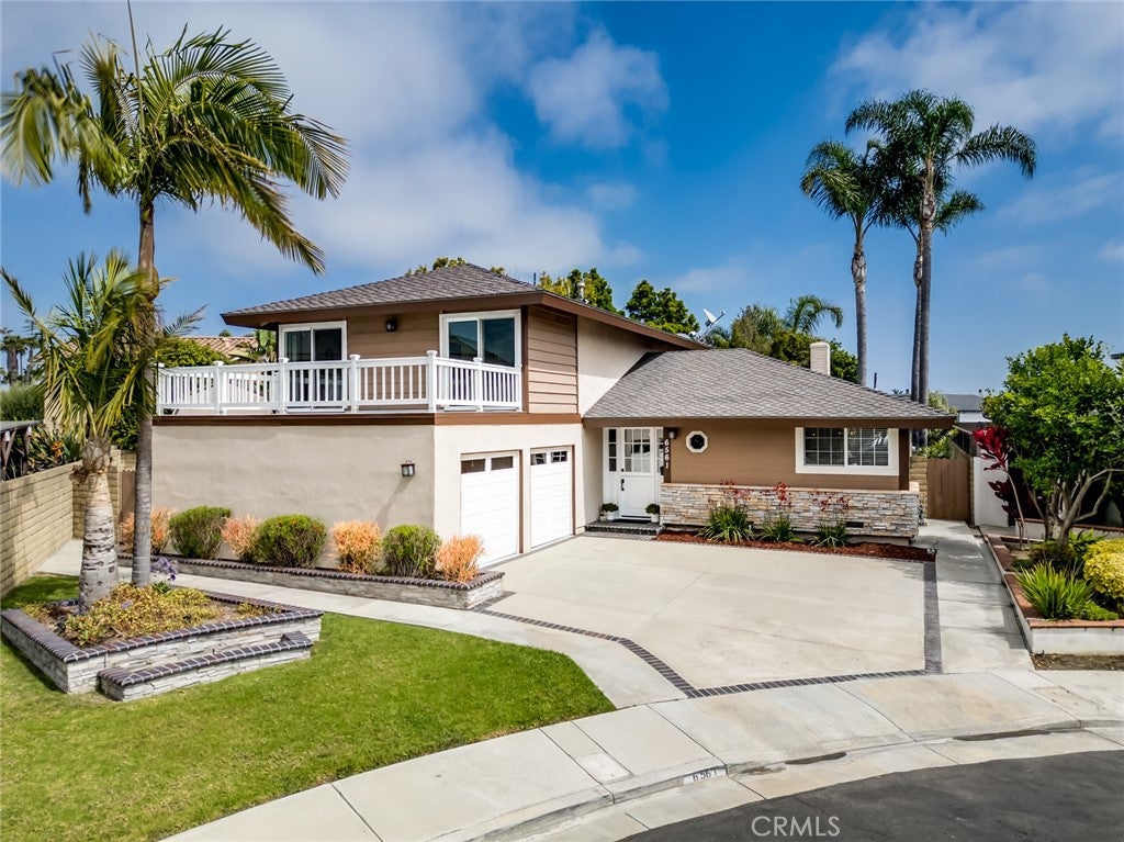 Huntington Beach, California, 92647, United States, 4 Bedrooms Bedrooms, ,3 BathroomsBathrooms,Residential,Active,2030516