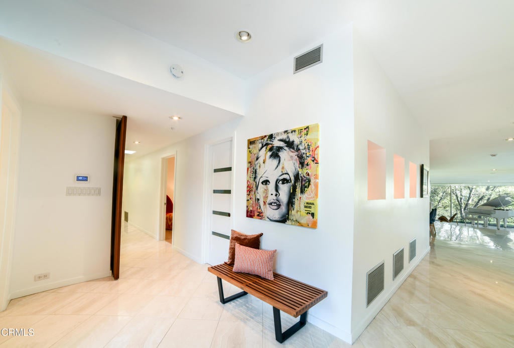 Pasadena, California, 91107, United States, 5 Bedrooms Bedrooms, ,5 BathroomsBathrooms,Residential,Active,1941341