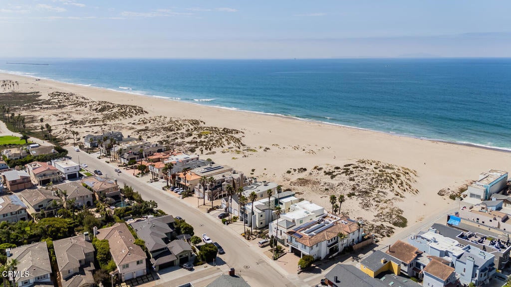 Oxnard, California, 93035, United States, 5 Bedrooms Bedrooms, ,6 BathroomsBathrooms,Residential,Contingent,1973330