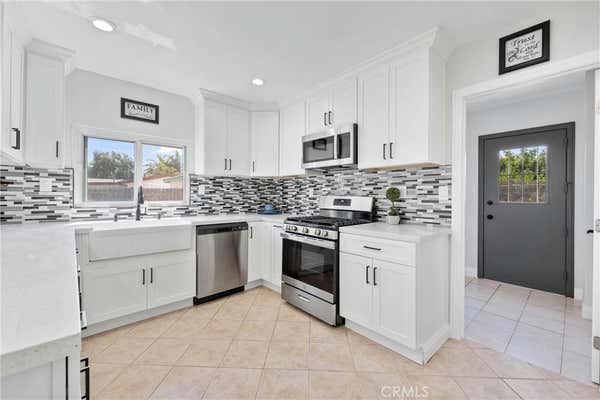 1623 S SULTANA AVE, ONTARIO, CA 91761, photo 5 of 34