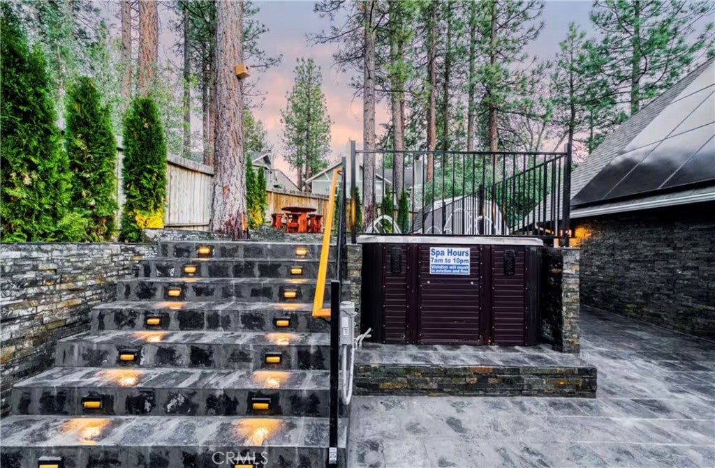 Big Bear Lake, California, 92315, United States, 4 Bedrooms Bedrooms, ,4 BathroomsBathrooms,Residential,Active,1999274