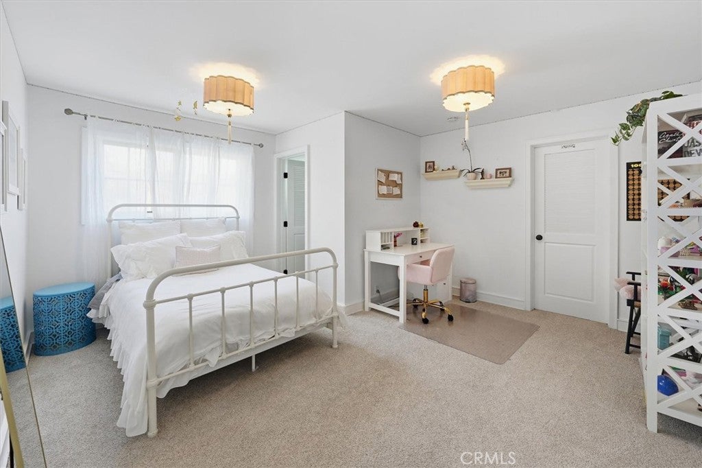 Agoura Hills, California, 91301, United States, 4 Bedrooms Bedrooms, ,5 BathroomsBathrooms,Residential,Active,1966025