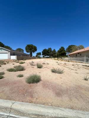 14910 FIRESIDE LN, HELENDALE, CA 92342, photo 4 of 9