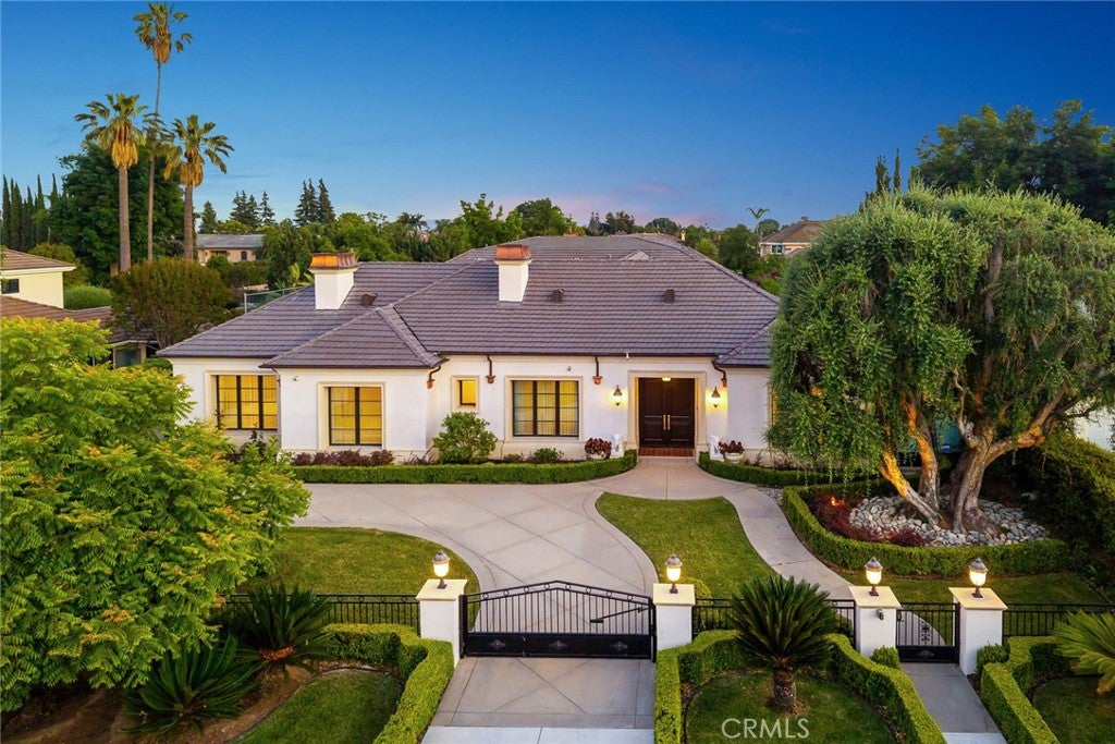 Arcadia, California, 91007, United States, 6 Bedrooms Bedrooms, ,7 BathroomsBathrooms,Residential,Pending,1898195