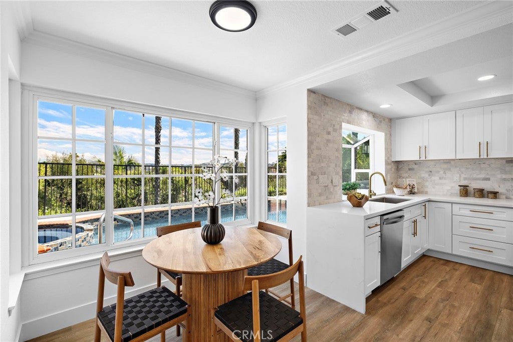 Laguna Niguel, California, 92677, United States, 4 Bedrooms Bedrooms, ,3 BathroomsBathrooms,Residential,Active,1986875