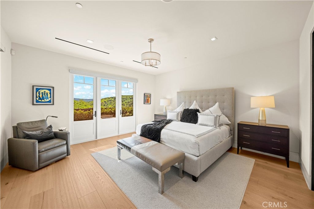 22588 Pacific Ln – image 13
