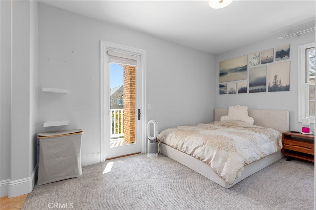 Huntington Beach, California, 92649, United States, 4 Bedrooms Bedrooms, ,4 BathroomsBathrooms,Residential,Active,1780402