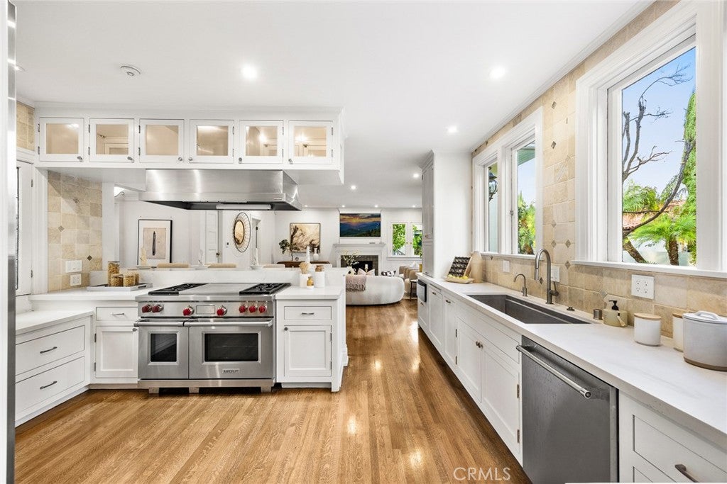 928 S El Molino Ave – image 18