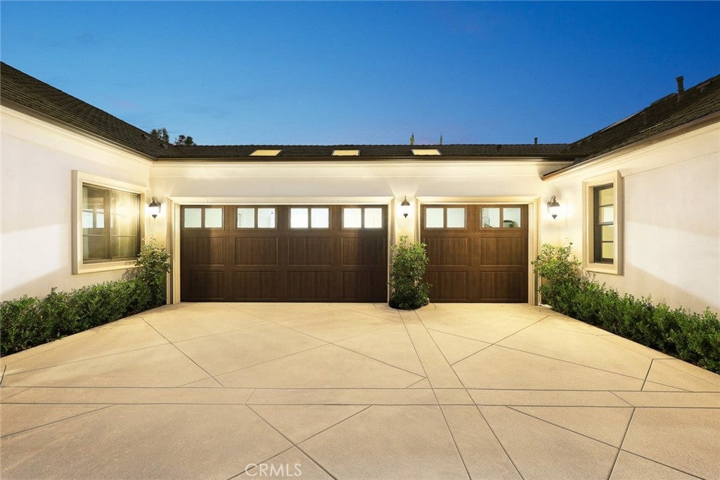 Arcadia, California, 91007, United States, 6 Bedrooms Bedrooms, ,7 BathroomsBathrooms,Residential,Pending,1898195