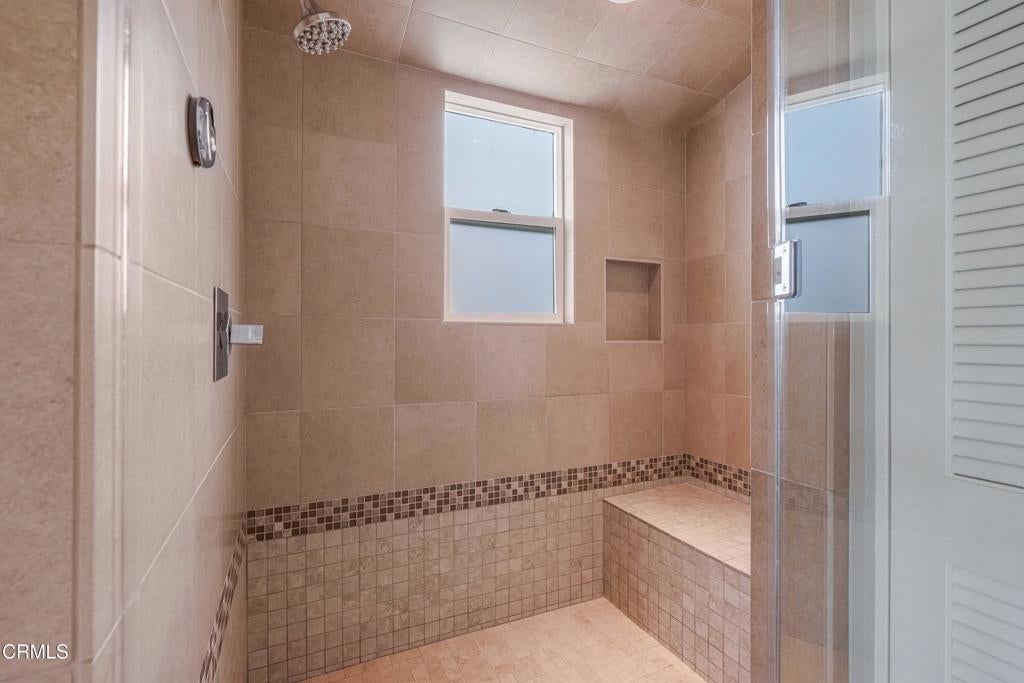 Oxnard, California, 93035, United States, 4 Bedrooms Bedrooms, ,5 BathroomsBathrooms,Residential,Active,1946436