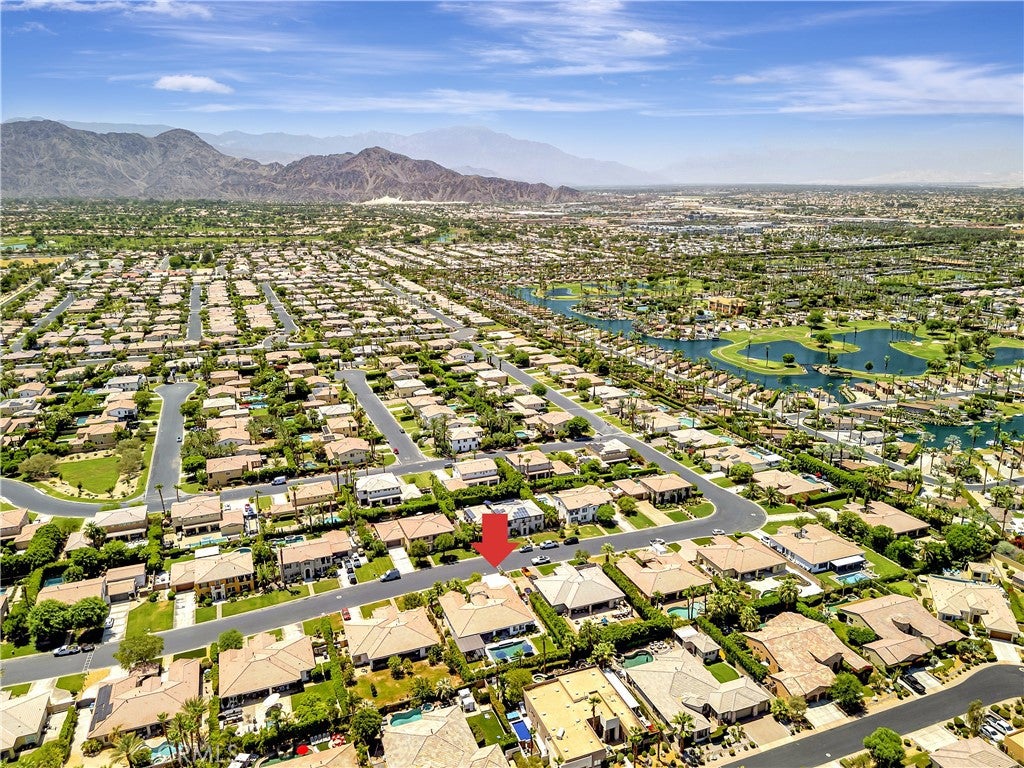 Indio, California, 92201, United States, 6 Bedrooms Bedrooms, ,5 BathroomsBathrooms,Residential,Active,1880350