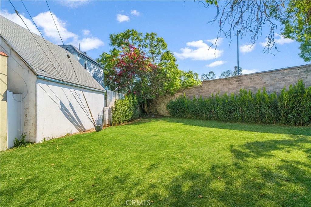 Glendale, California, 91206, United States, 4 Bedrooms Bedrooms, ,3 BathroomsBathrooms,Residential,Active,1963262