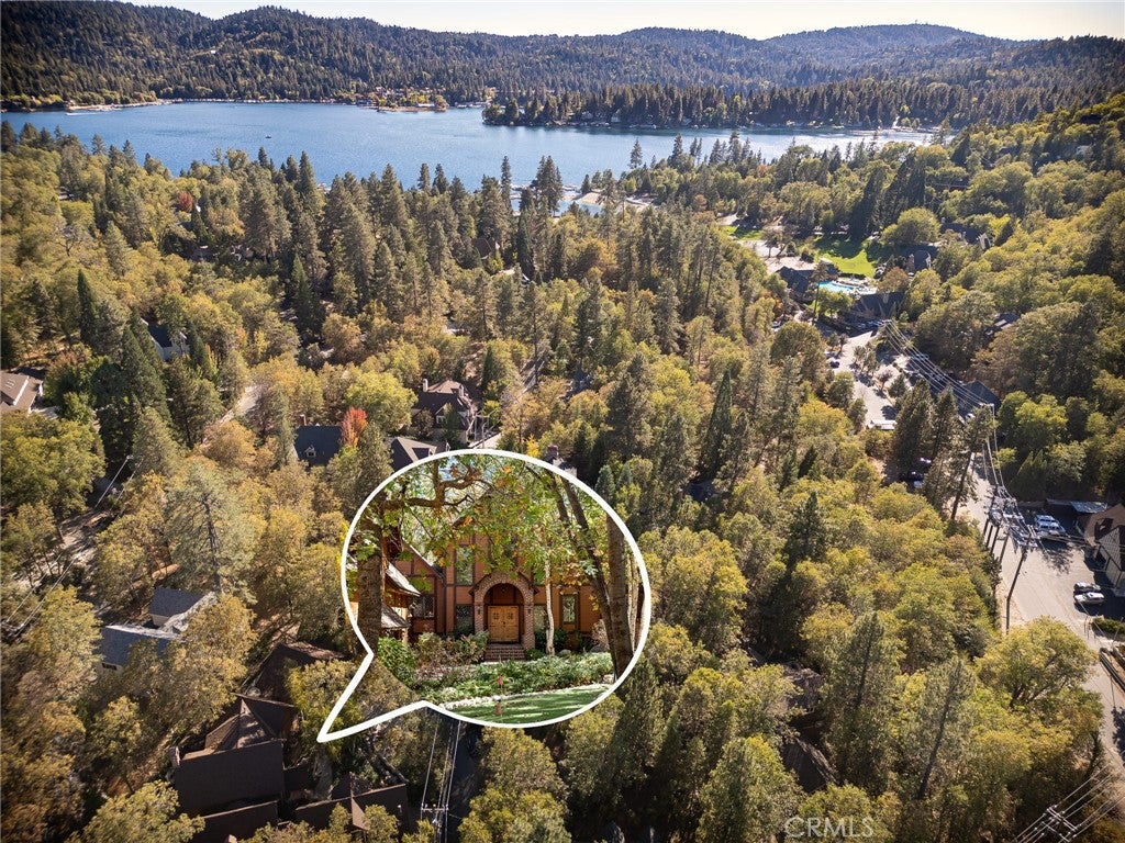 Lake Arrowhead, California, 92352, United States, 4 Bedrooms Bedrooms, ,4 BathroomsBathrooms,Residential,Active,1824526