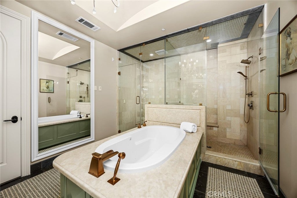 Arcadia, California, 91007, United States, 4 Bedrooms Bedrooms, ,5 BathroomsBathrooms,Residential,Active,1968391