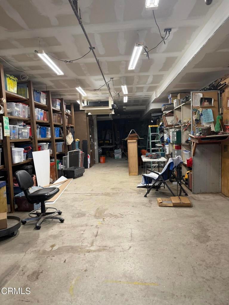 Camarillo, California, 93010, United States, 6 Bedrooms Bedrooms, ,4 BathroomsBathrooms,Residential,Active,1953410