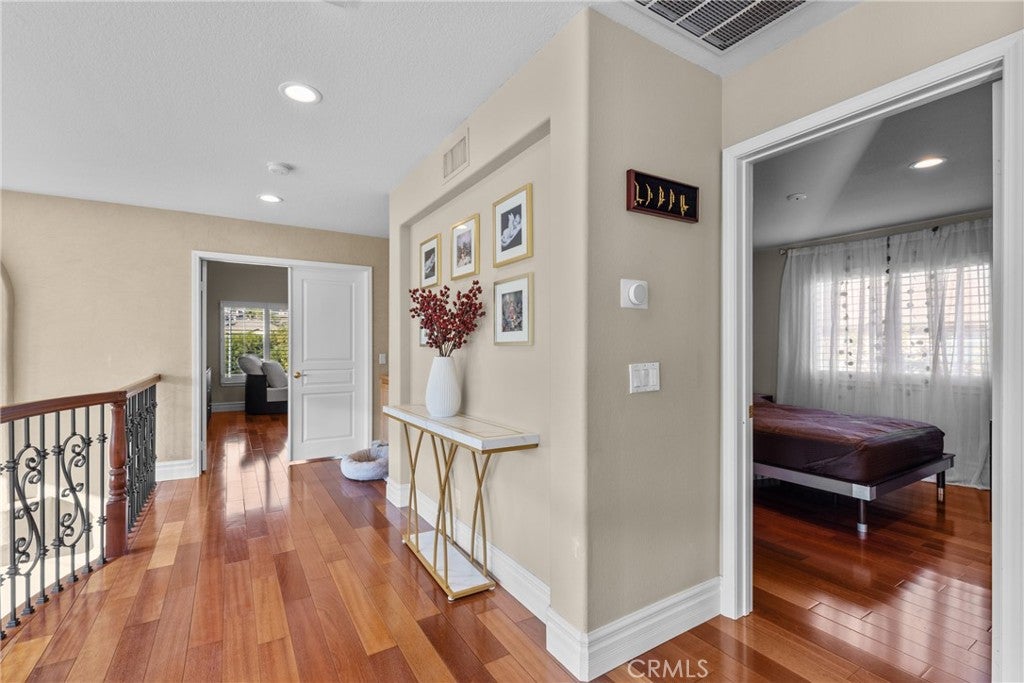 Porter Ranch, California, 91326, United States, 4 Bedrooms Bedrooms, ,4 BathroomsBathrooms,Residential,Active,1989767