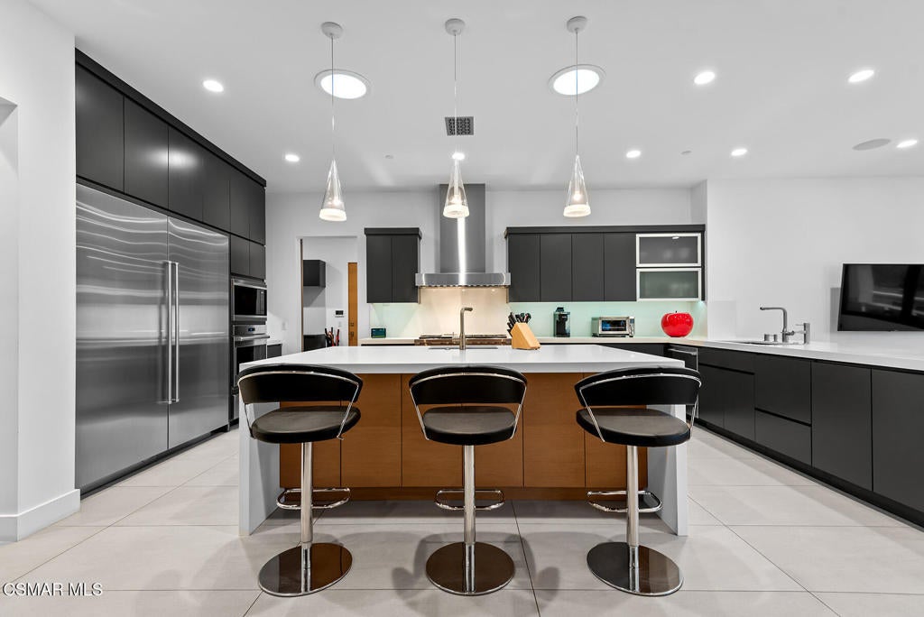 Westlake Village, California, 91361, United States, 4 Bedrooms Bedrooms, ,6 BathroomsBathrooms,Residential,Active,1989774