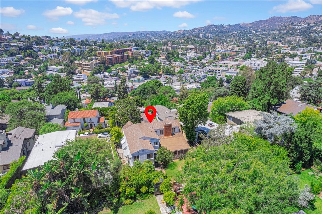 Los Angeles, California, 90039, United States, 4 Bedrooms Bedrooms, ,3 BathroomsBathrooms,Residential,Active,1892396
