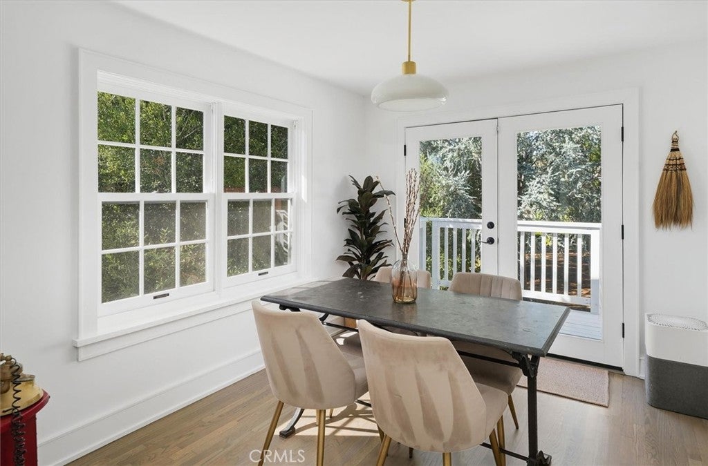 Agoura Hills, California, 91301, United States, 4 Bedrooms Bedrooms, ,5 BathroomsBathrooms,Residential,Active,1966025