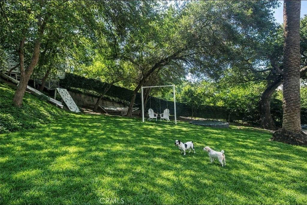 Pasadena, California, 91105, United States, 3 Bedrooms Bedrooms, ,3 BathroomsBathrooms,Residential,Active,2027742