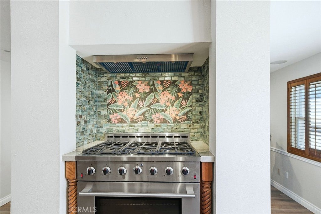 Seal Beach, California, 90740, United States, 4 Bedrooms Bedrooms, ,3 BathroomsBathrooms,Residential,Active,2010555