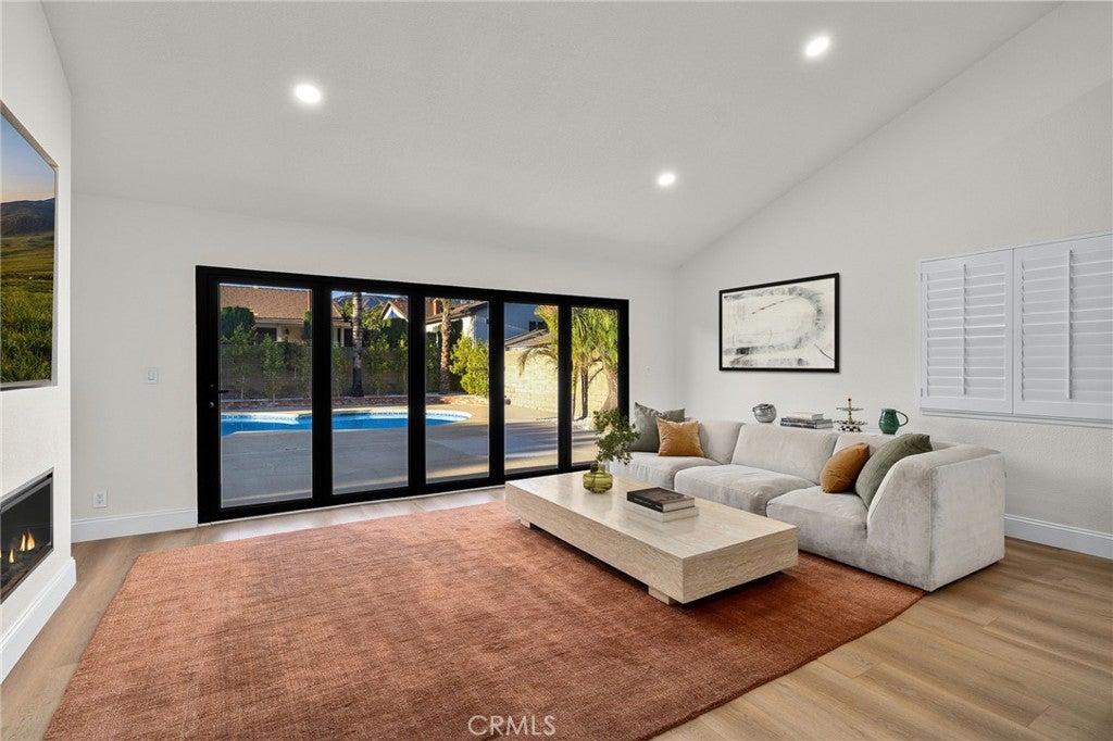 La Verne, California, 91750, United States, 4 Bedrooms Bedrooms, ,2 BathroomsBathrooms,Residential,Active,1944065