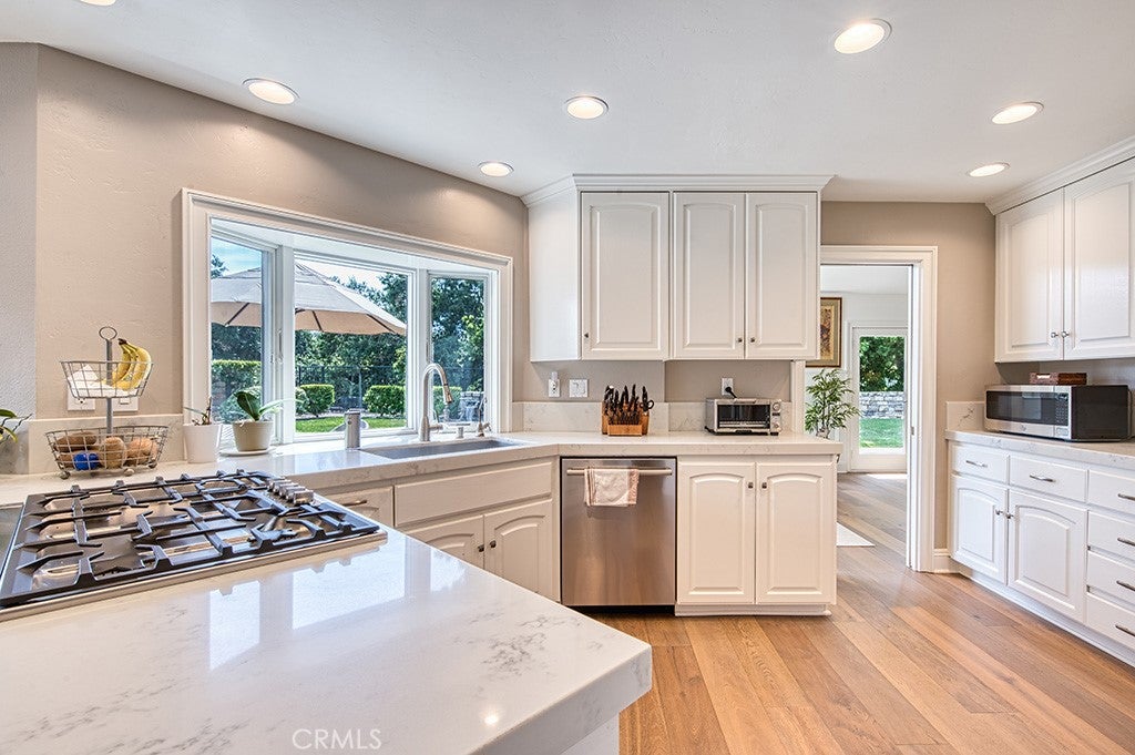 Trabuco Canyon, California, 92679, United States, 4 Bedrooms Bedrooms, ,4 BathroomsBathrooms,Residential,Active,2011208