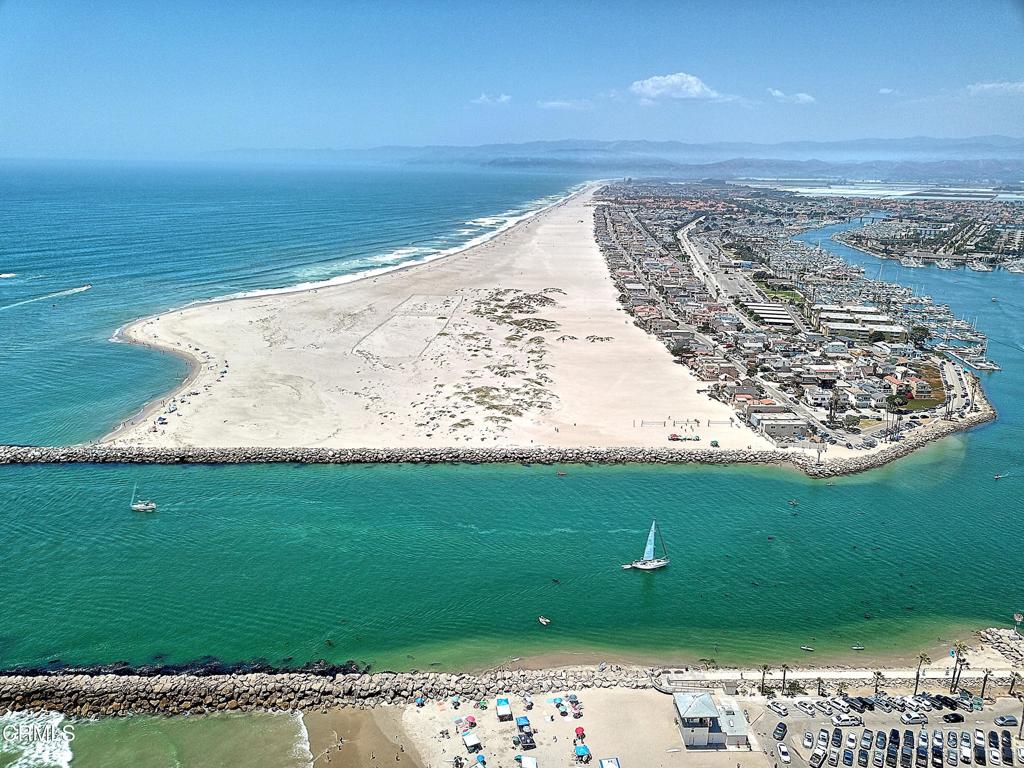Oxnard, California, 93035, United States, 5 Bedrooms Bedrooms, ,4 BathroomsBathrooms,Residential,Active,1899886