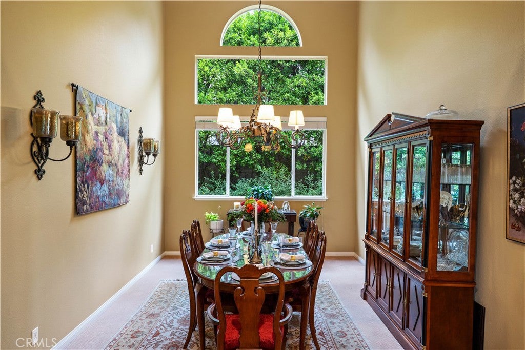 Granada Hills, California, 91344, United States, 5 Bedrooms Bedrooms, ,3 BathroomsBathrooms,Residential,Active,1952998