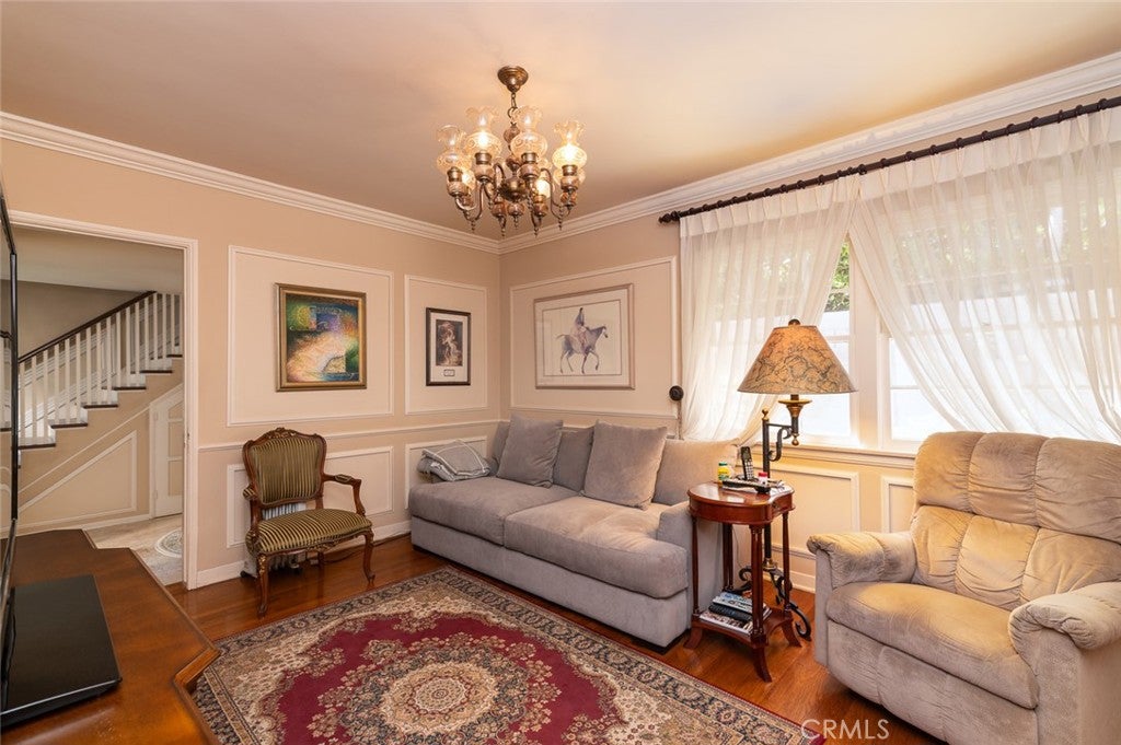 Glendale, California, 91207, United States, 4 Bedrooms Bedrooms, ,4 BathroomsBathrooms,Residential,Active,1945087