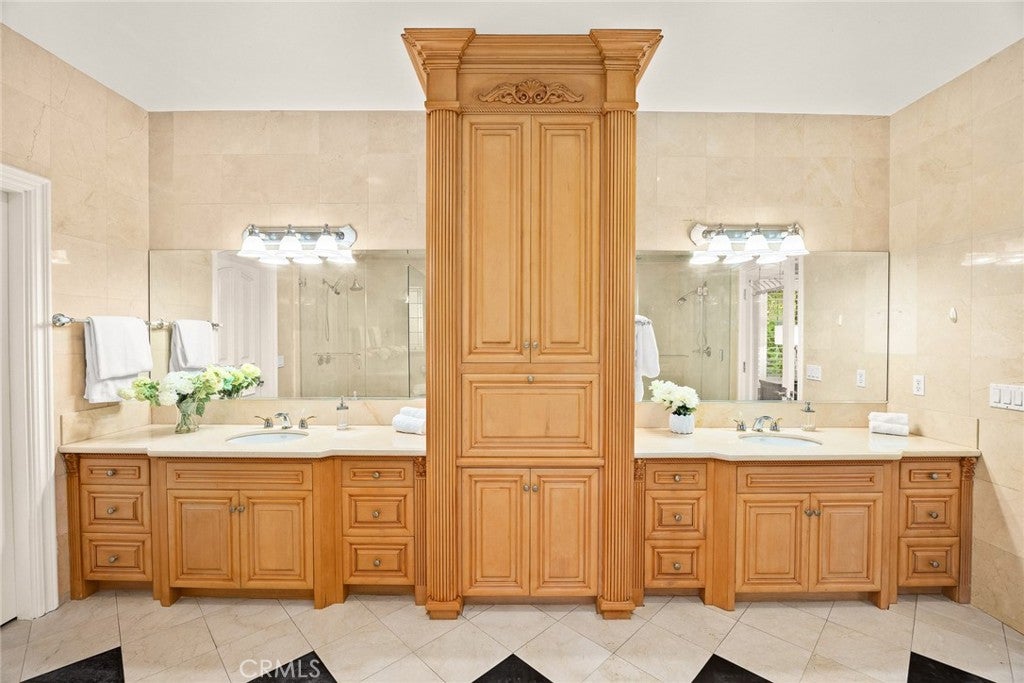 Arcadia, California, 91006, United States, 6 Bedrooms Bedrooms, ,6 BathroomsBathrooms,Residential,Active,2011859