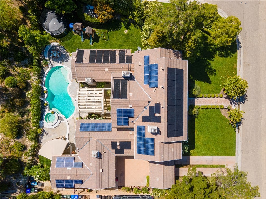 Canyon Country, California, 91387, United States, 4 Bedrooms Bedrooms, ,5 BathroomsBathrooms,Residential,Active,1829894