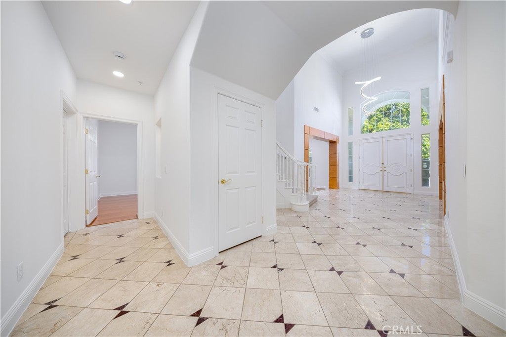 Arcadia, California, 91006, United States, 5 Bedrooms Bedrooms, ,5 BathroomsBathrooms,Residential,Active,1922322