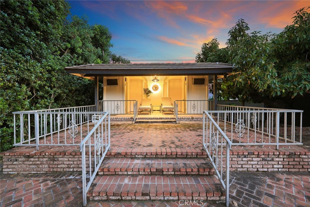 Arcadia, California, 91006, United States, 3 Bedrooms Bedrooms, ,3 BathroomsBathrooms,Residential,Active,1953414