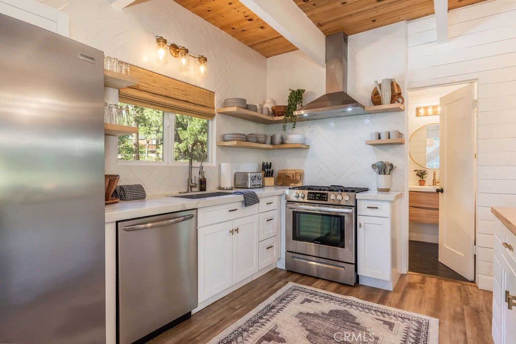 Big Bear Lake, California, 92315, United States, 4 Bedrooms Bedrooms, ,4 BathroomsBathrooms,Residential,Active,1926921