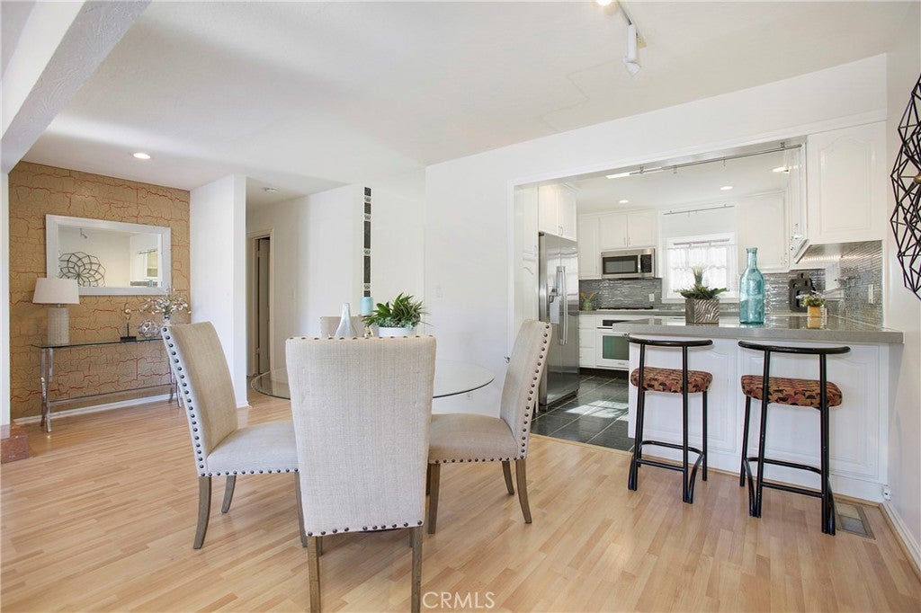 Laguna Beach, California, 92651, United States, 3 Bedrooms Bedrooms, ,3 BathroomsBathrooms,Residential,Active,2002317