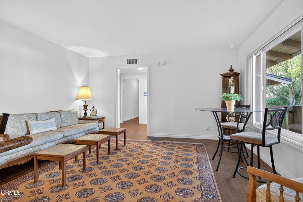 Camarillo, California, 93010, United States, 4 Bedrooms Bedrooms, ,2 BathroomsBathrooms,Residential,Active,2011874